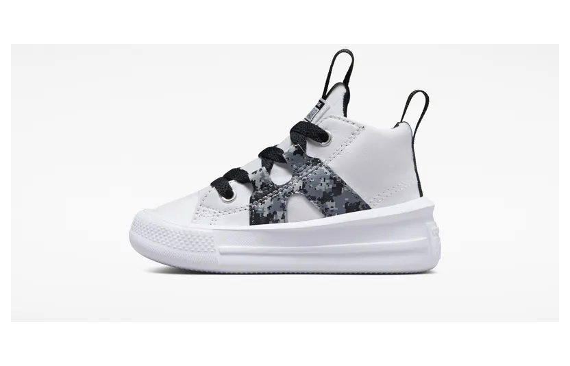 converse-chuck-taylor-all-star A03647C