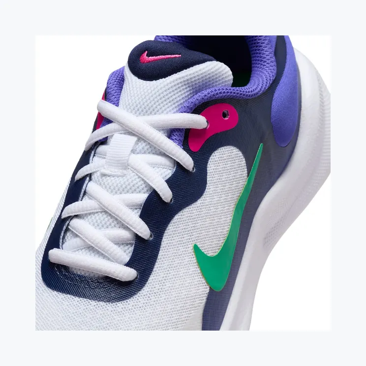 nike-revolution FB7689-101