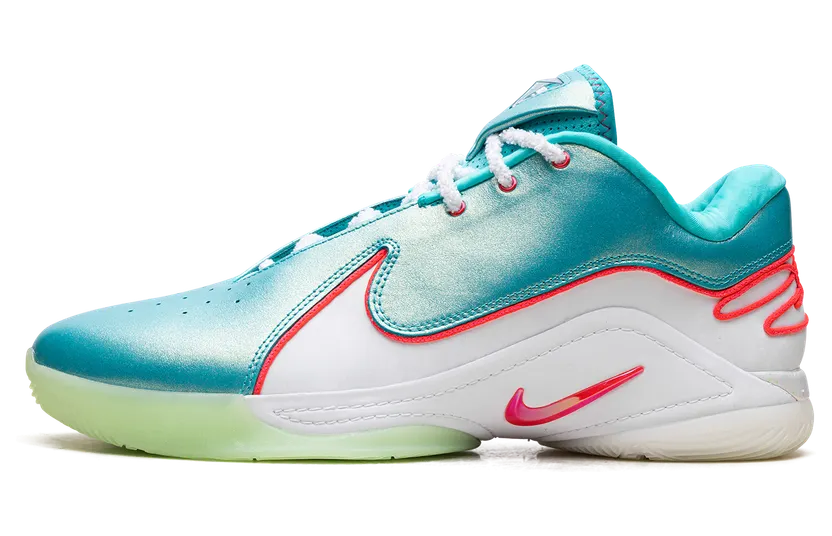 Nike LeBron 22 “Christmas” (HV5148-600)