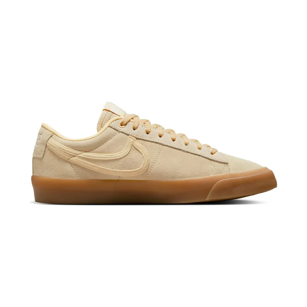 Nike SB Blazer Low Pro GT Pale Vanilla Gum (FN7404-200)