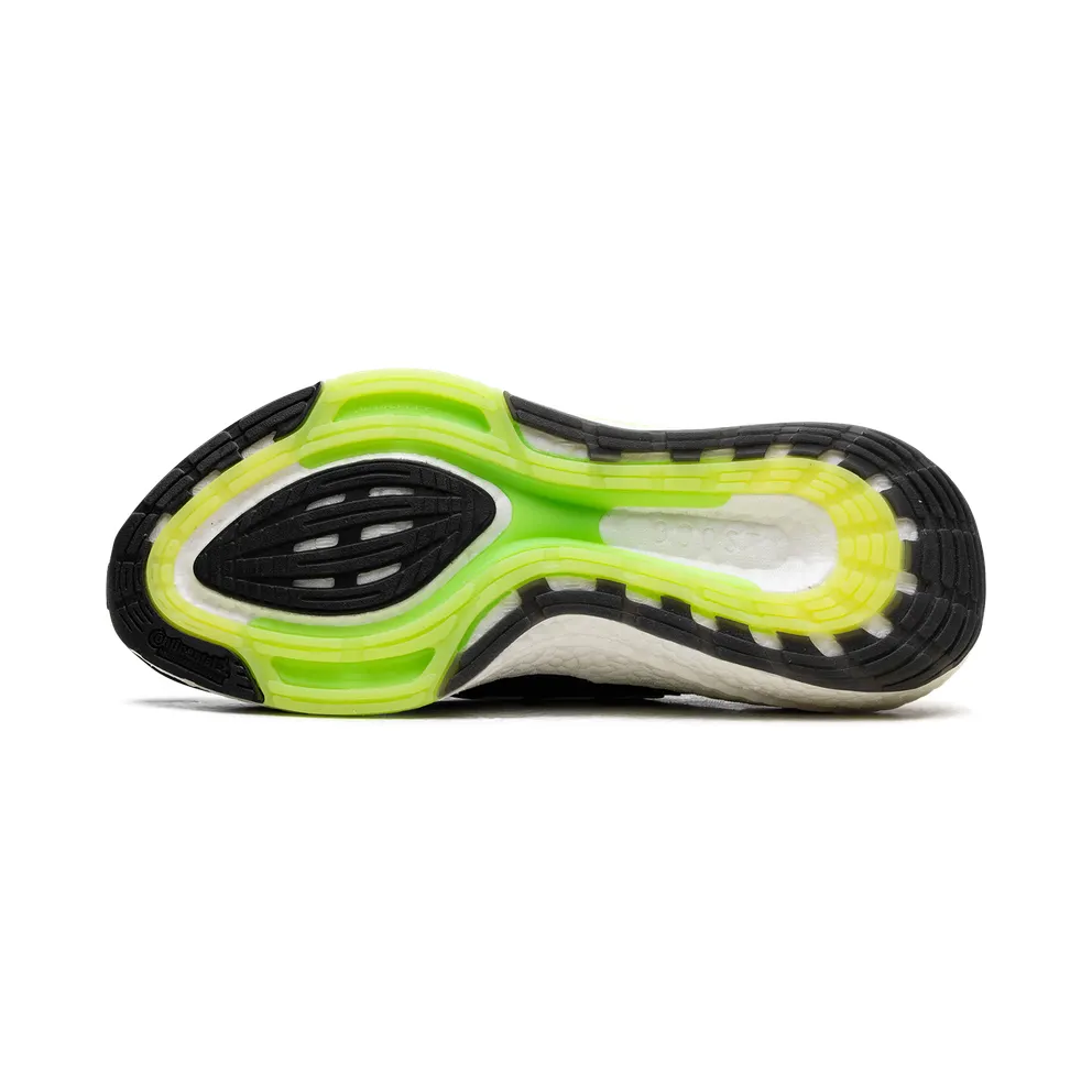 Adidas Ultraboost 22 Core Black / Cloud White / Solar Green (GX6640)