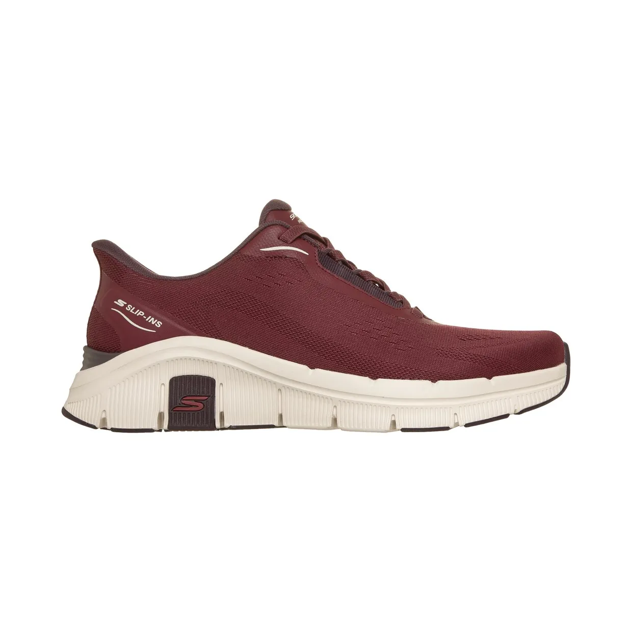 skechers-relaxed-fit 233218_BURG