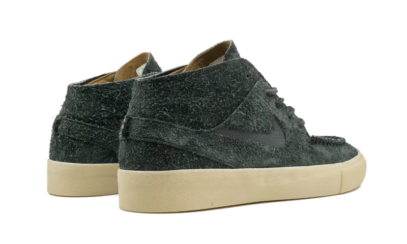 Nike Zoom Janoski Mid Crafted SB “Black” (AQ7460-001)