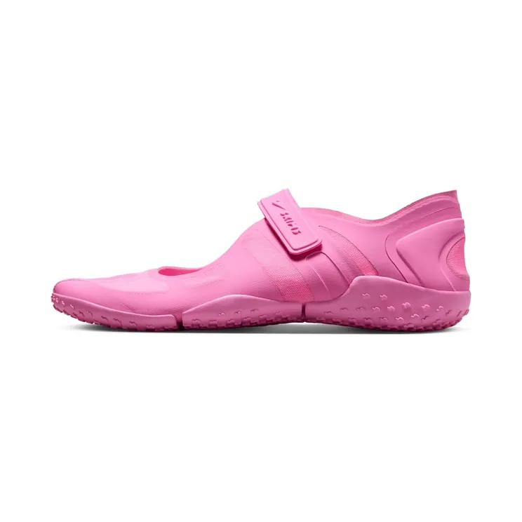 Skims x Nike Rift Mesh – “Psychic Pink” (IO7694-600)
