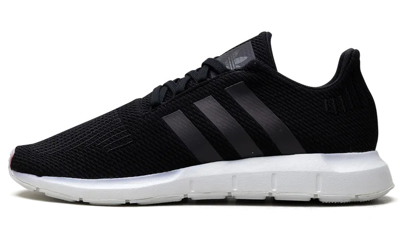 Adidas Swift Run GS “Core Black White” (CG6909)