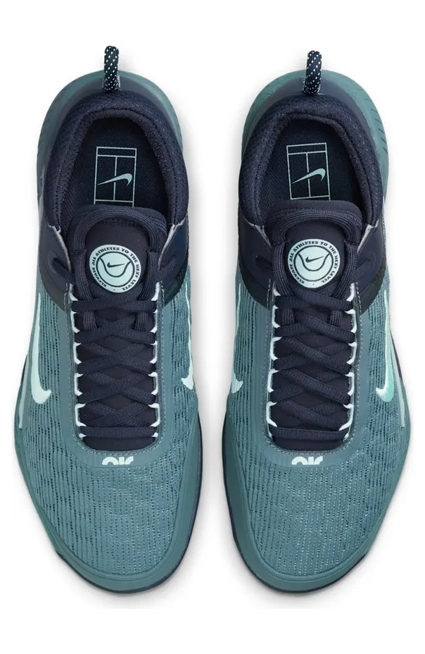 nikecourt DH2495-410