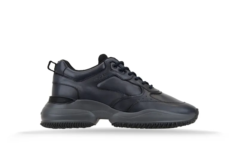 Hogan Interaction “Black” (HXM5450DH10 OPP)