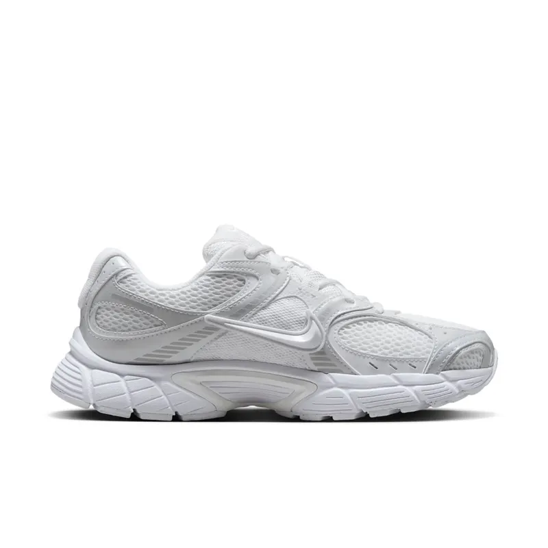 Nike V5 RNR “White Black Metallic Silver” (HQ7901-101)