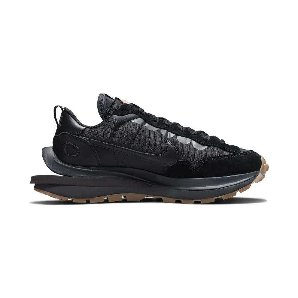 Nike x Sacai VaporWaffle Black Gum (DD1875-001)