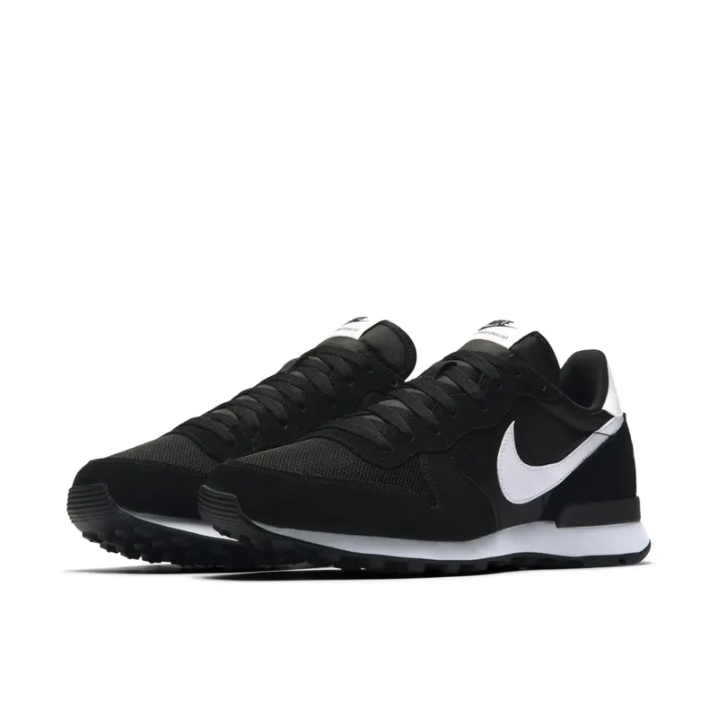 Nike Internationalist Black Smmt White-Ntrl Grey-White