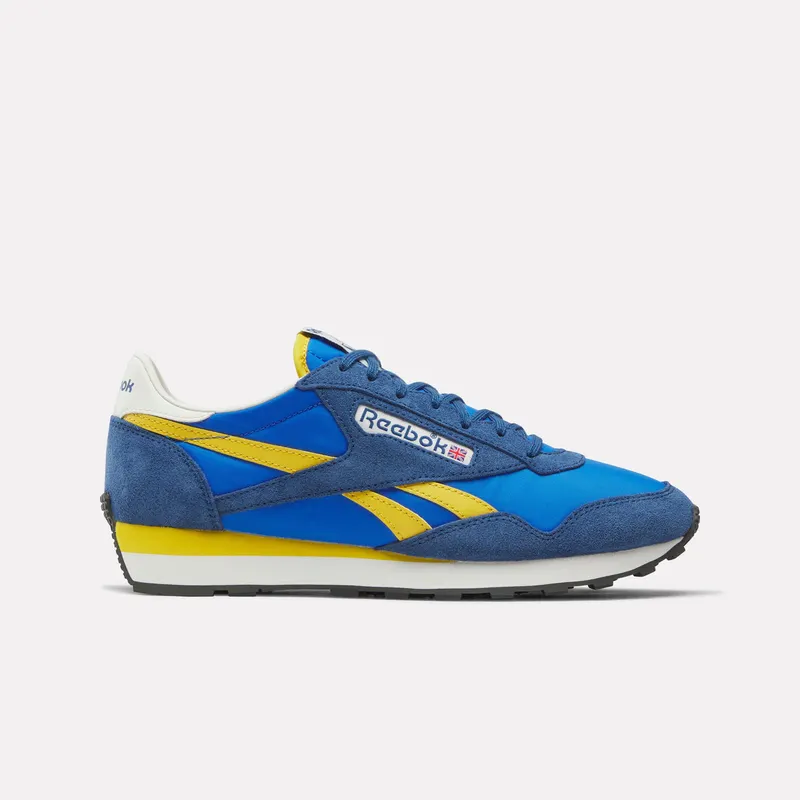 Reebok Aztec II “Unisex Trainers in Athletic Blue” (100245086)