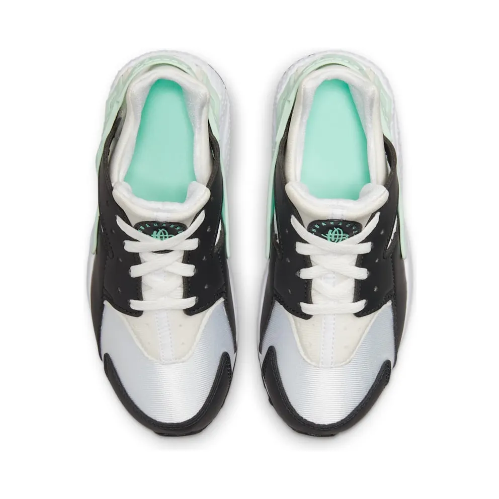 Nike Huarache Run “White / Off-Noir / Mint Foam” (704949-116)