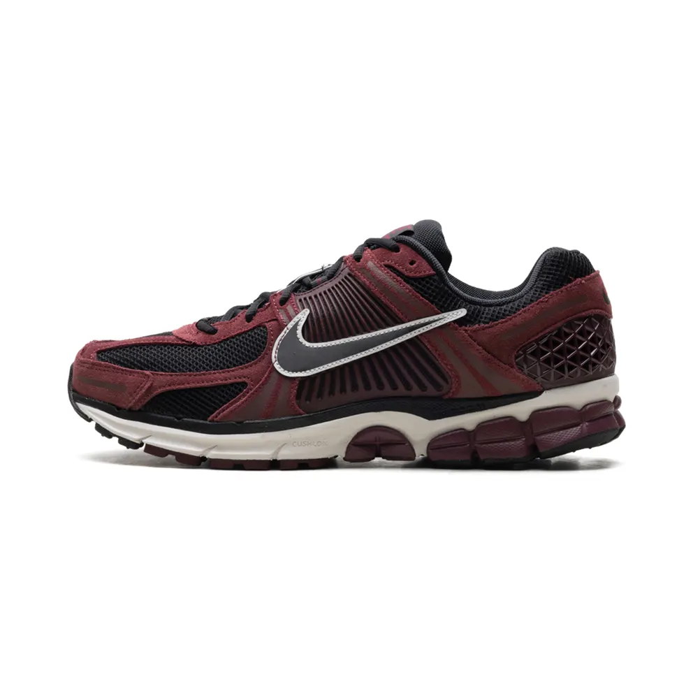 Nike Zoom Vomero 5 “Dark Team Red” (HF1553-601)