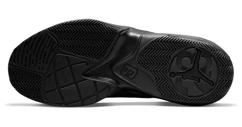 air-jordan-max-aura CZ4167-001