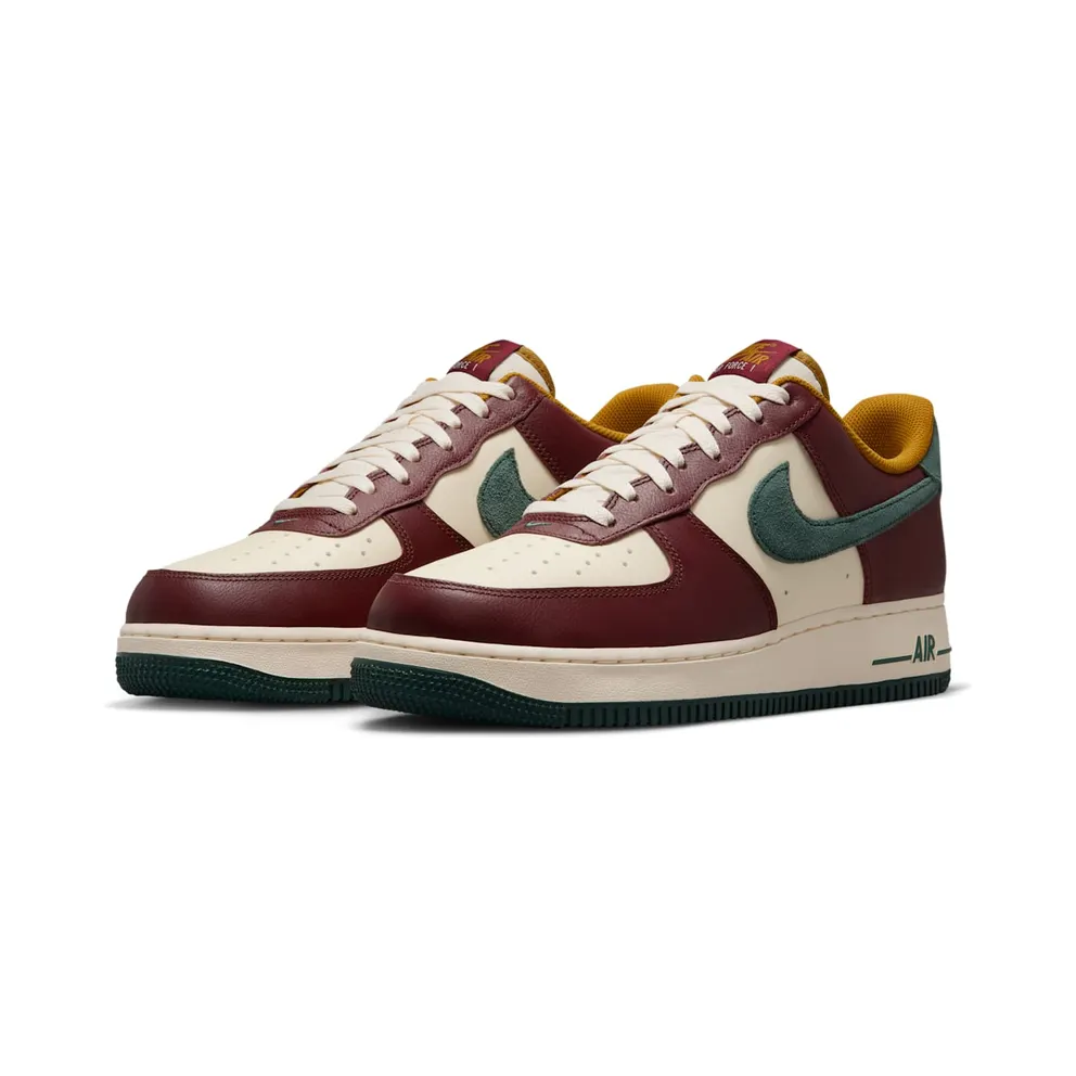 Nike Air Force 1 ’07 LV8 (cocnut milk / vintage green / dark team red) – HQ3612-113