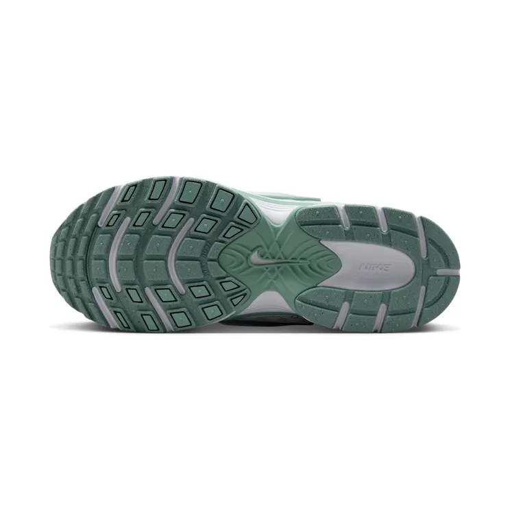 nike-v5-rnr HQ7901-106