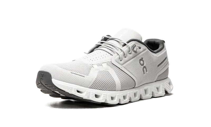 On Running Cloud 5 “Glacier Grey White” (59.98909)