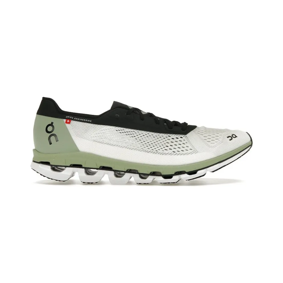 On Running Cloudboom White Black (37.99641)