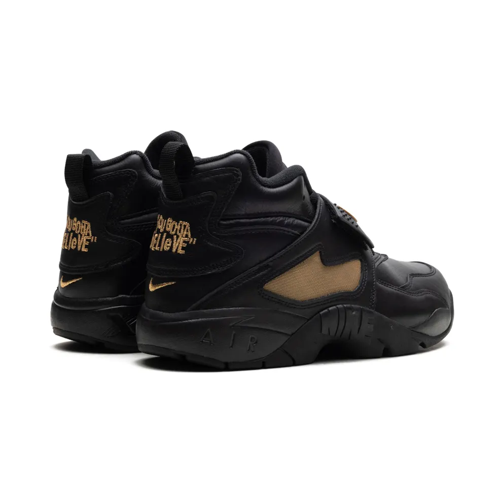 Nike Air Diamond Turf “Signing Day” (HV5788-001)