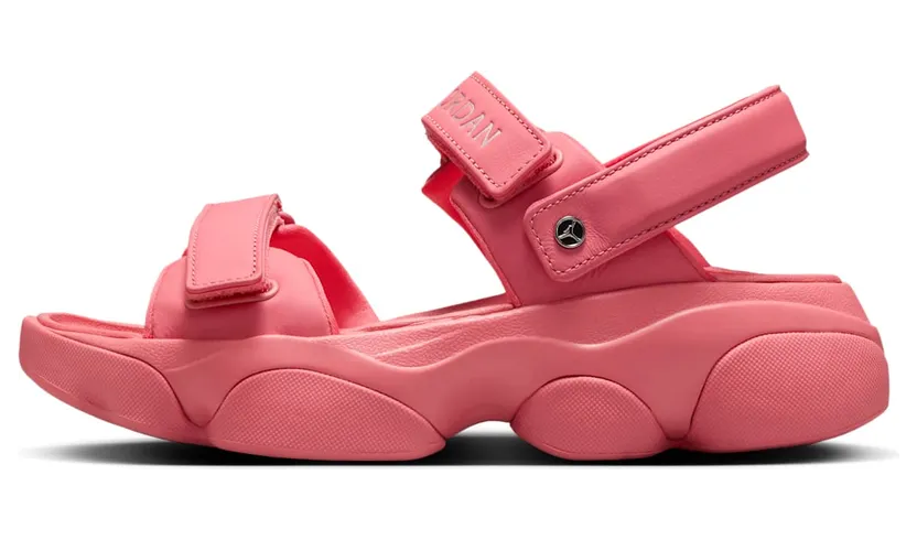 Jordan Deja FN5036-601