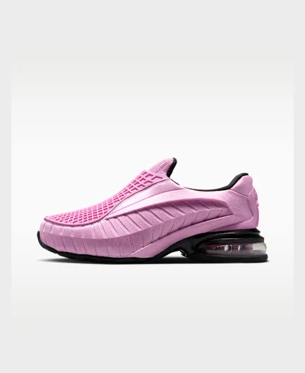 Nike Air Max Dolce – “Light Magenta / Light Magenta / Black” (IB4527-500)