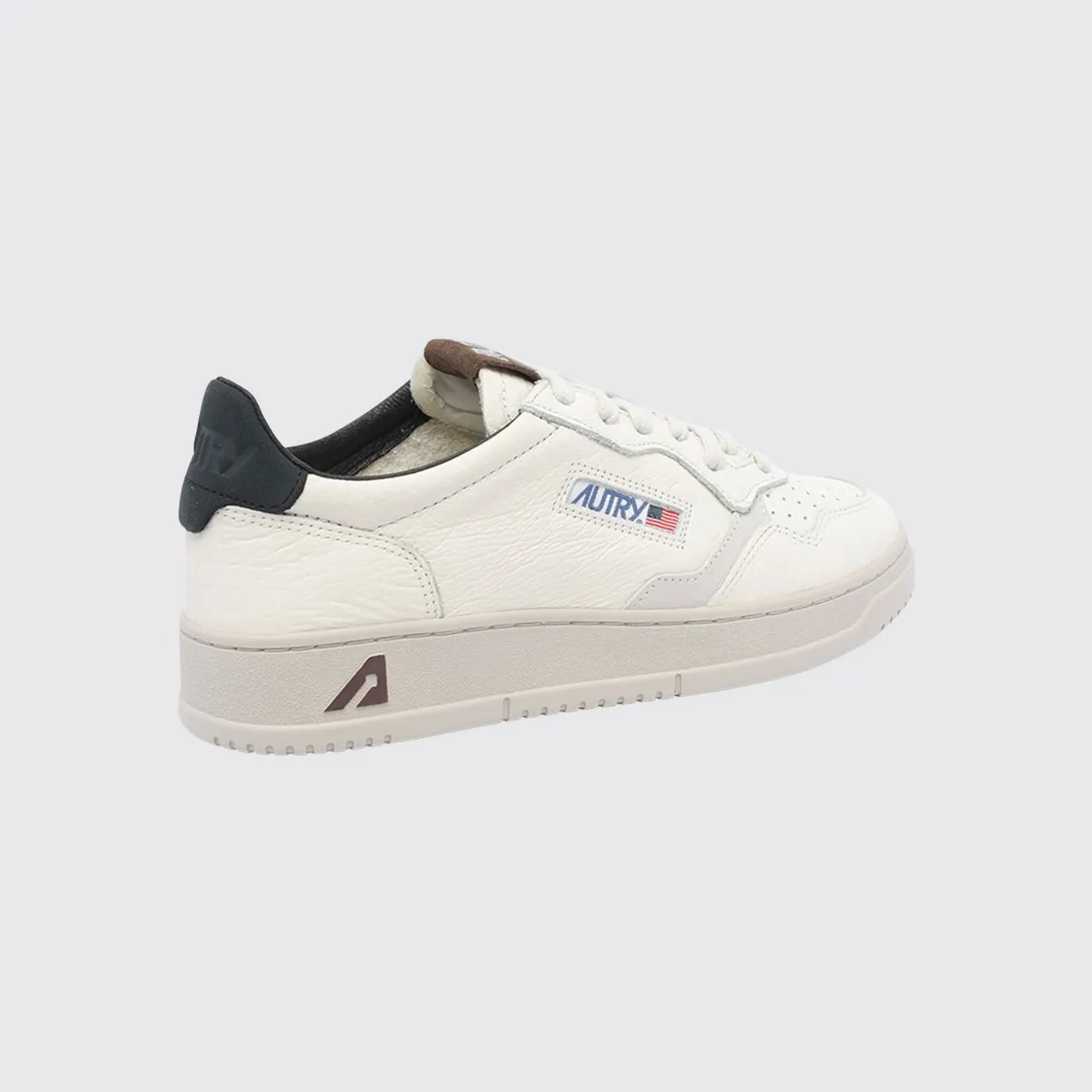 Autry Medalist Low Two-Tone Calfskin and Suede Trainers White 2 (AULMLE15) (2)