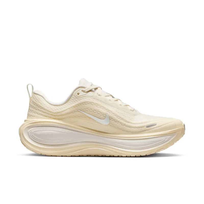 Nike Vomero Plus “Sail Summit White Alabaster” (HV8154-105)