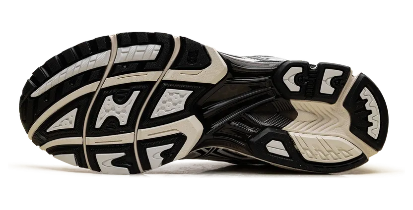 Asics Gel-Nimbus 10.1 “White Ivory”: comfort met een poetsrekening (4)