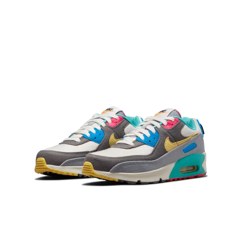 Nike Air Max 90 Older Kids’ Grey 50% Sustainable Materials (DN4415-001)