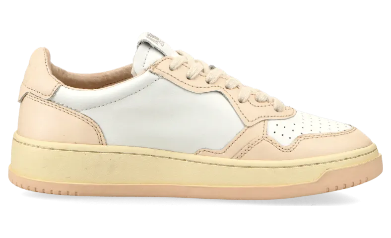 Autry Medalist Low W (leat / leat white / dew) – AULWWB28 (3)
