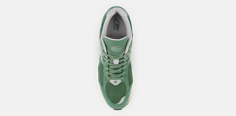 New Balance 2002R “Jade Green” (M2002RHW)