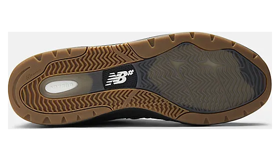 new-balance-numeric NM933NAP