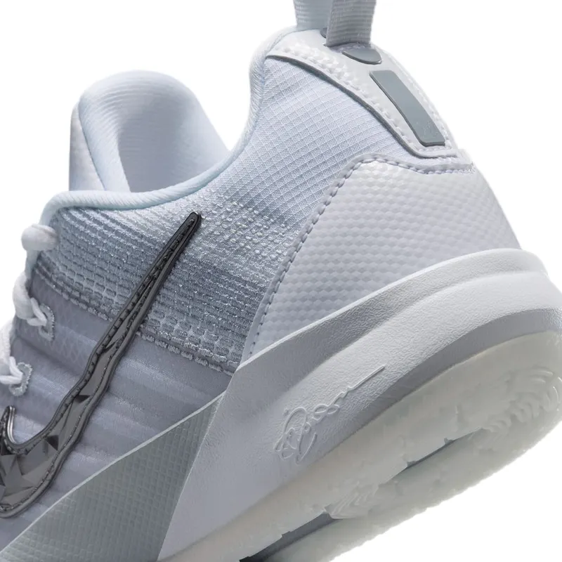 nike-sabrina-3 IQ7300-102