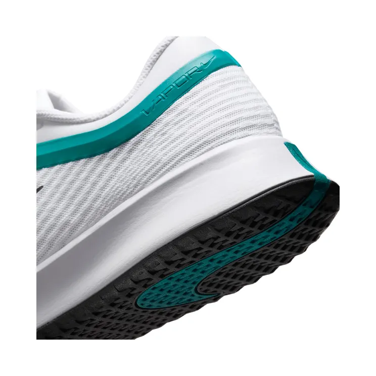 nikecourt FZ2161-104