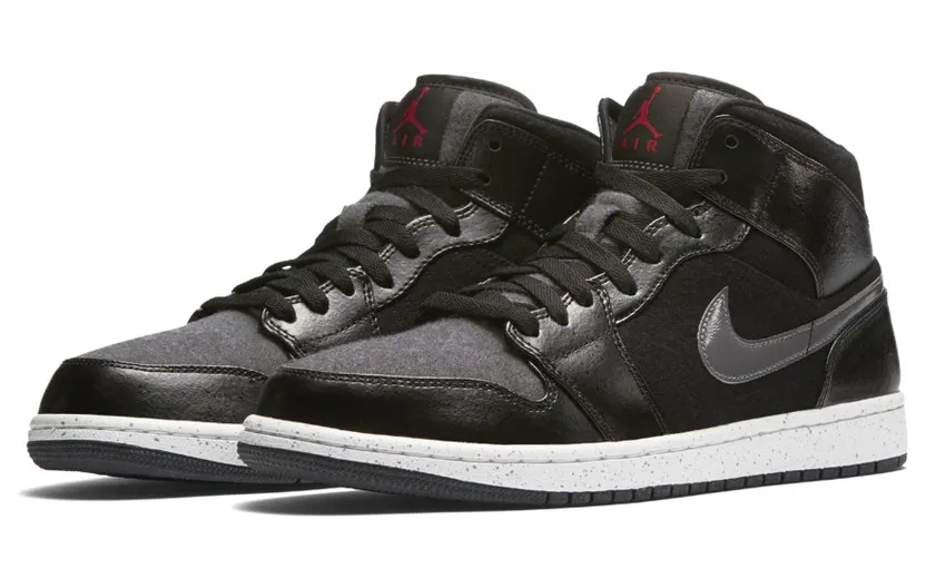 Air Jordan 1 Mid PREM Black (852542-001)