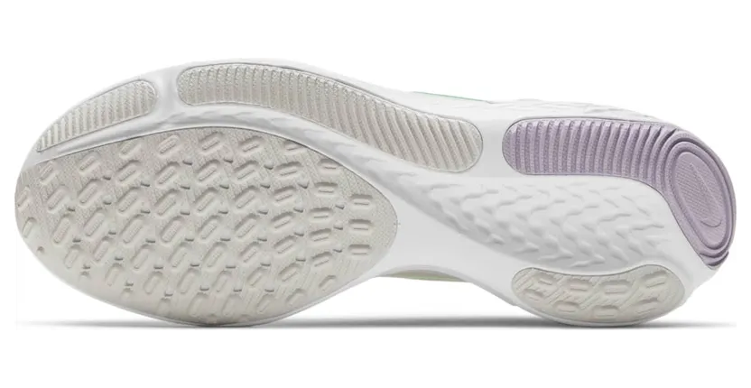 nike-react CW7136-002