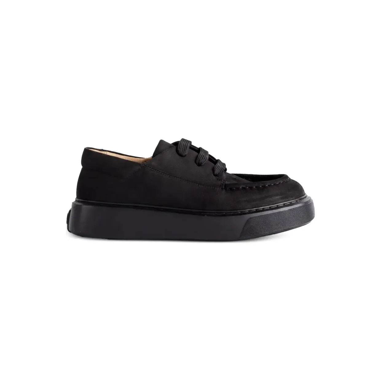 referenc-sneaker 253141