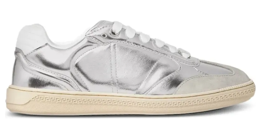 Versace Greca Court Sneakers in Metallic-Optik – Silber (10237981A17248)