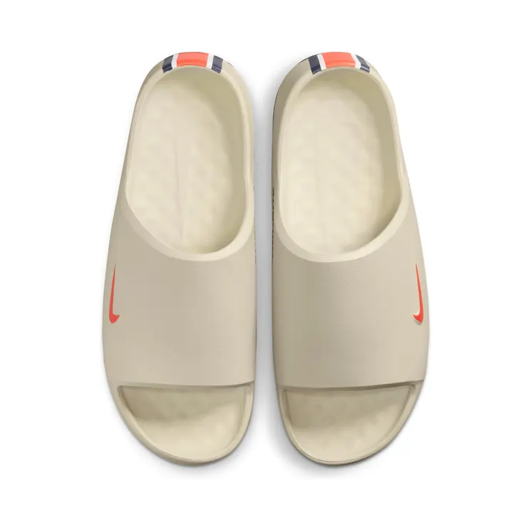 nike-calm IM3246-100