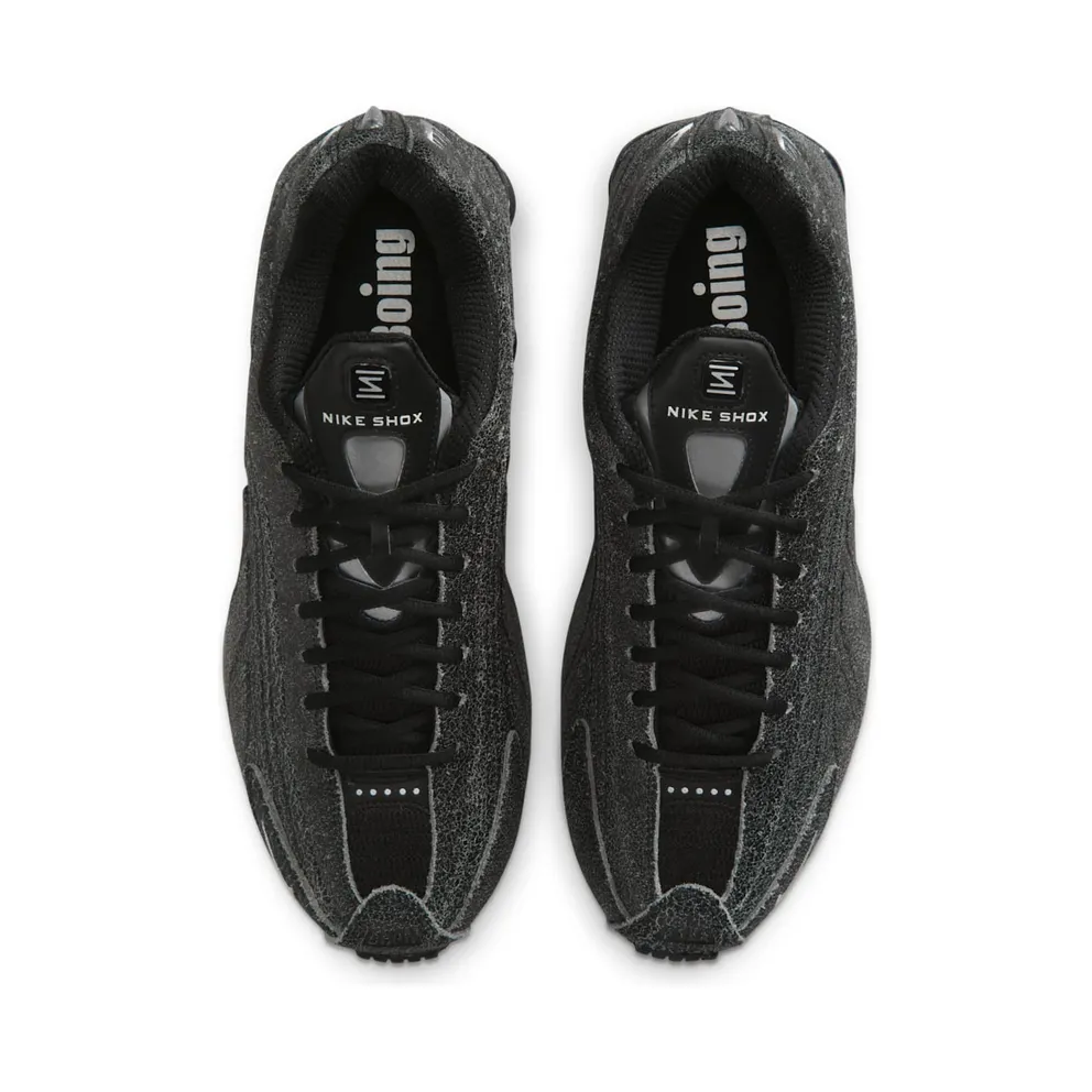 Nike Shox R4 “Distressed Leather – Black” (IO4544-002)