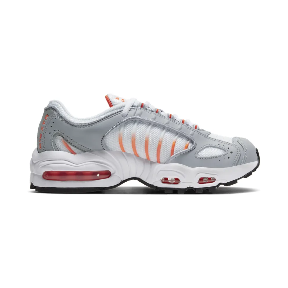 Nike Air Max Tailwind IV Older Kids’ White (BQ9810-108)