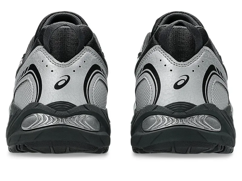ASICS GEL-VENTX “Black / Pure Silver” (1203B040-003)