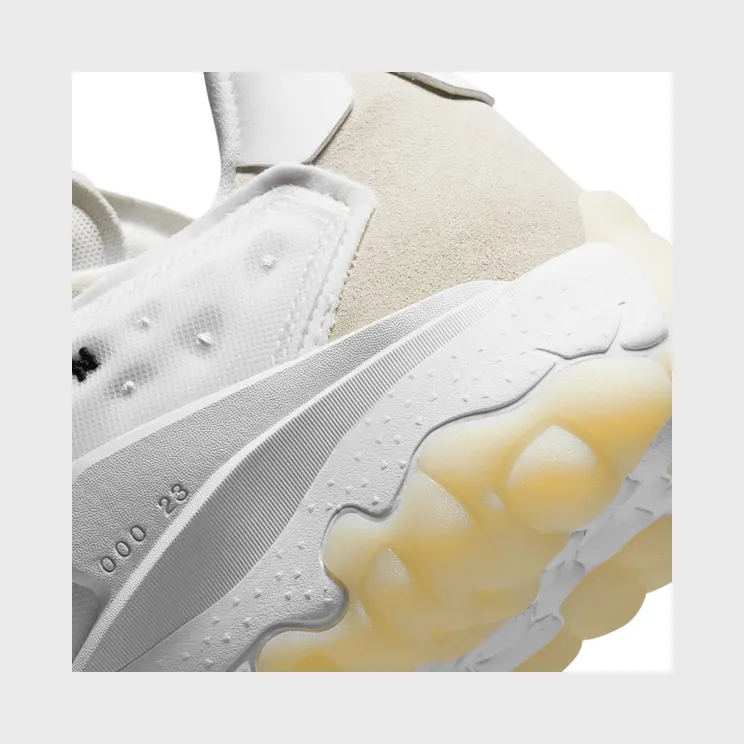 air-jordan-delta CV8121-102