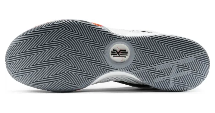 nike-kyrie 705277-100