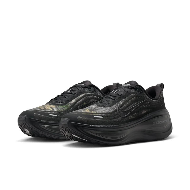 Nike Vomero Plus “Black / Dark Smoke Grey / Anthracite / Metallic Dark Grey” (IM3985-001)