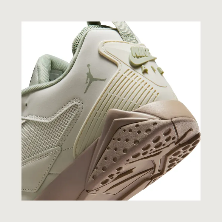 jordan-mvp HQ3950-102