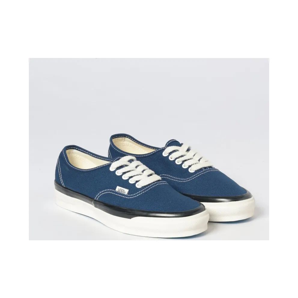 Vans LX Authentic 44 Low-Top in Durable Cotton Canvas Fabric Royal Blue (VN000EFZCJE1)