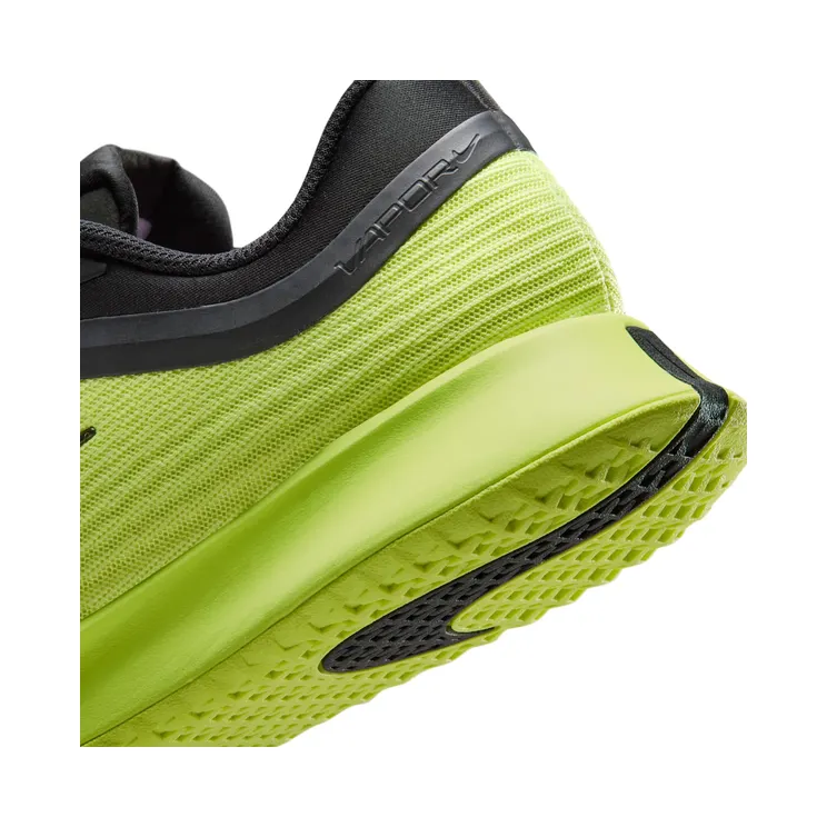 nikecourt IB6550-700
