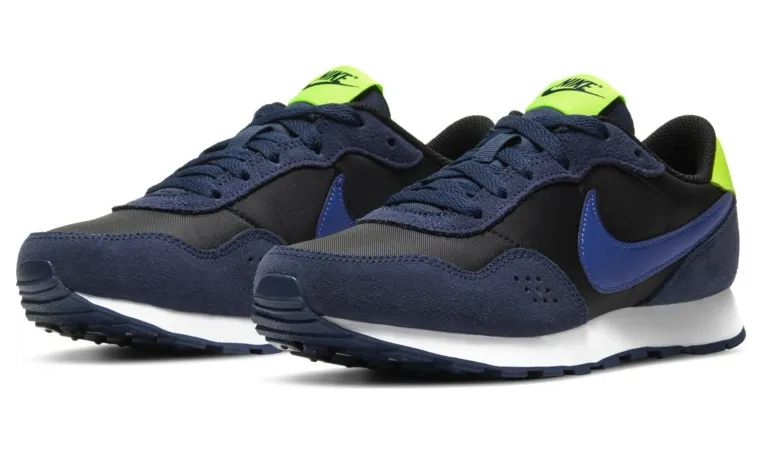 Nike MD Valiant Schwarz (CN8558-010)