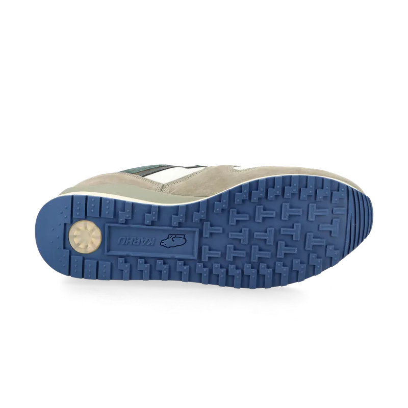 Karhu Synchron Classic (abbey stone / turbulence) – F802675